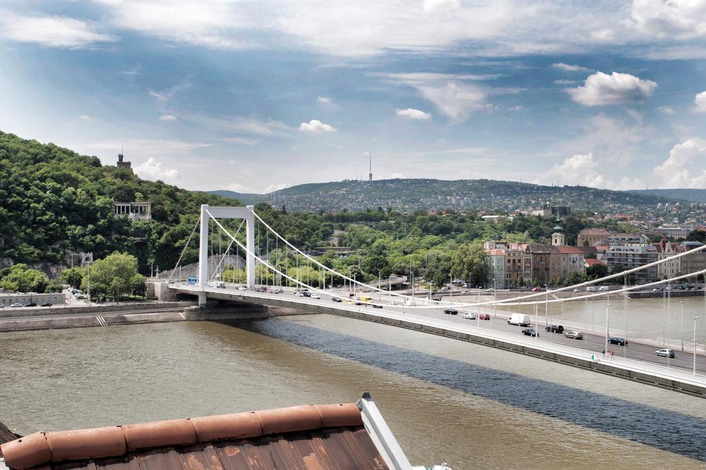 Riverside Flat With King Castle View Budapest Eksteriør bilde