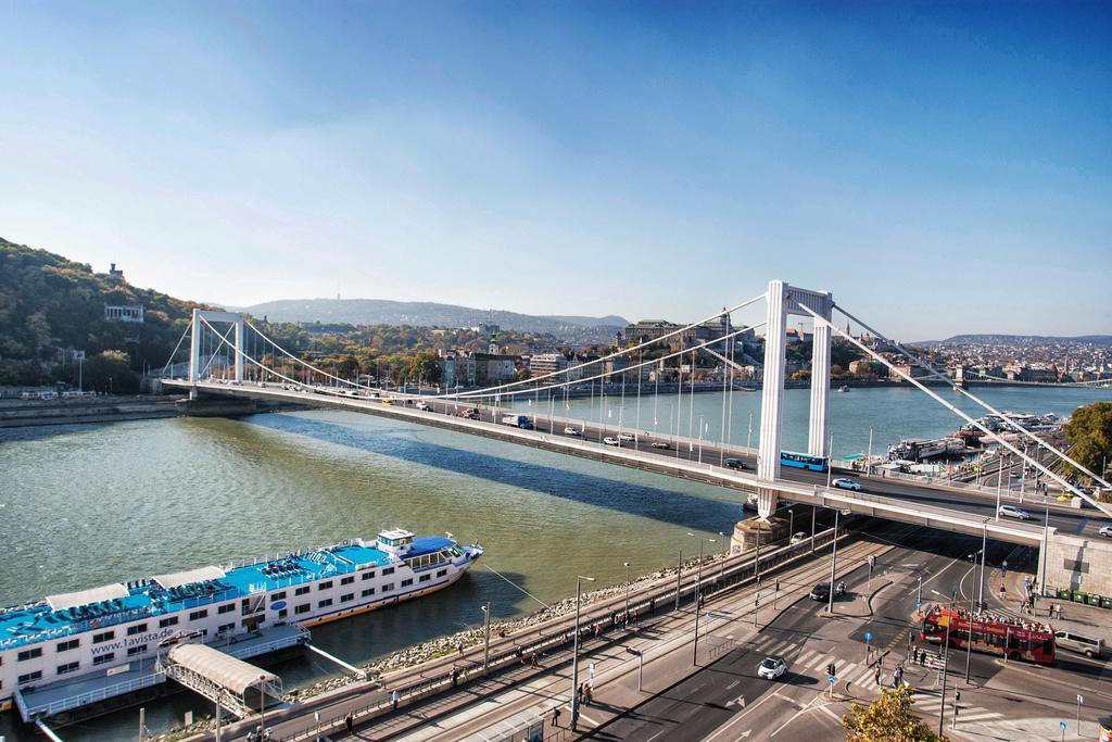 Riverside Flat With King Castle View Budapest Eksteriør bilde